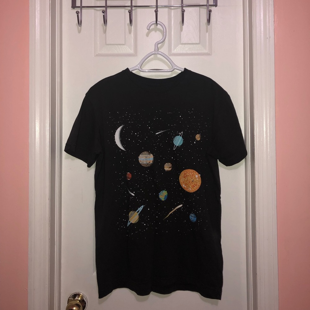 NWOT Outer Space Short Sleeve Tee